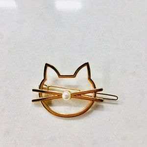 Cat hair clip